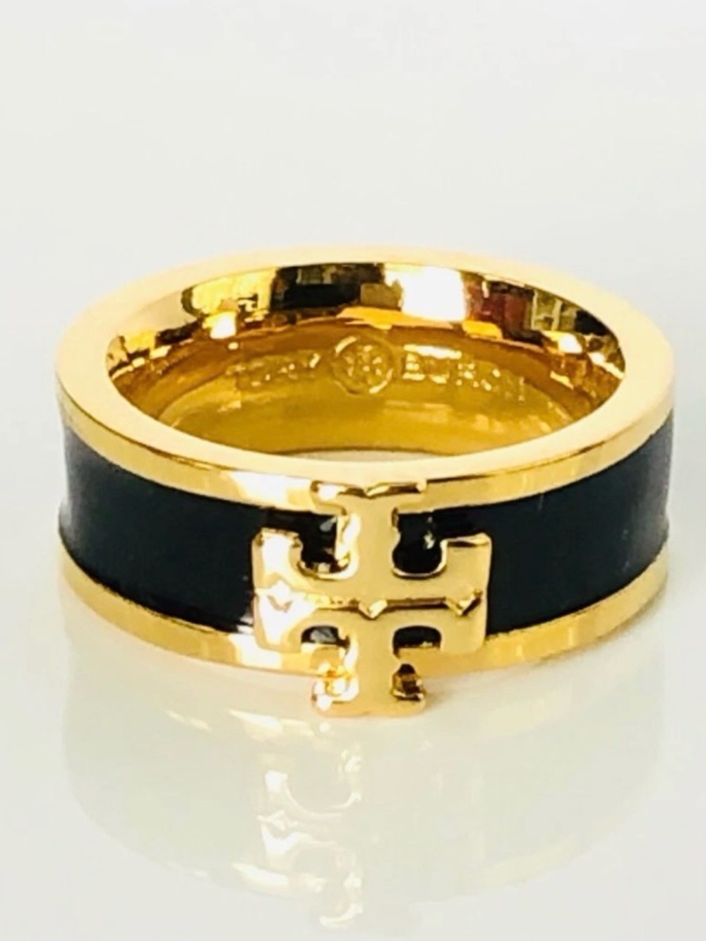 Auth NEW Tory Burch Kira Gold & Black Enamel Ring Sz 8 Retails $136 + Dust Bag
